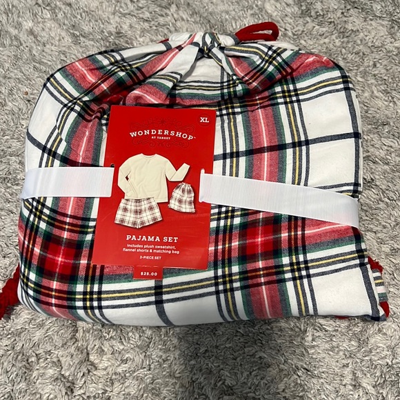 Women’s Plaid 3pc Backpack and Pajama Set - Picture 5 of 5